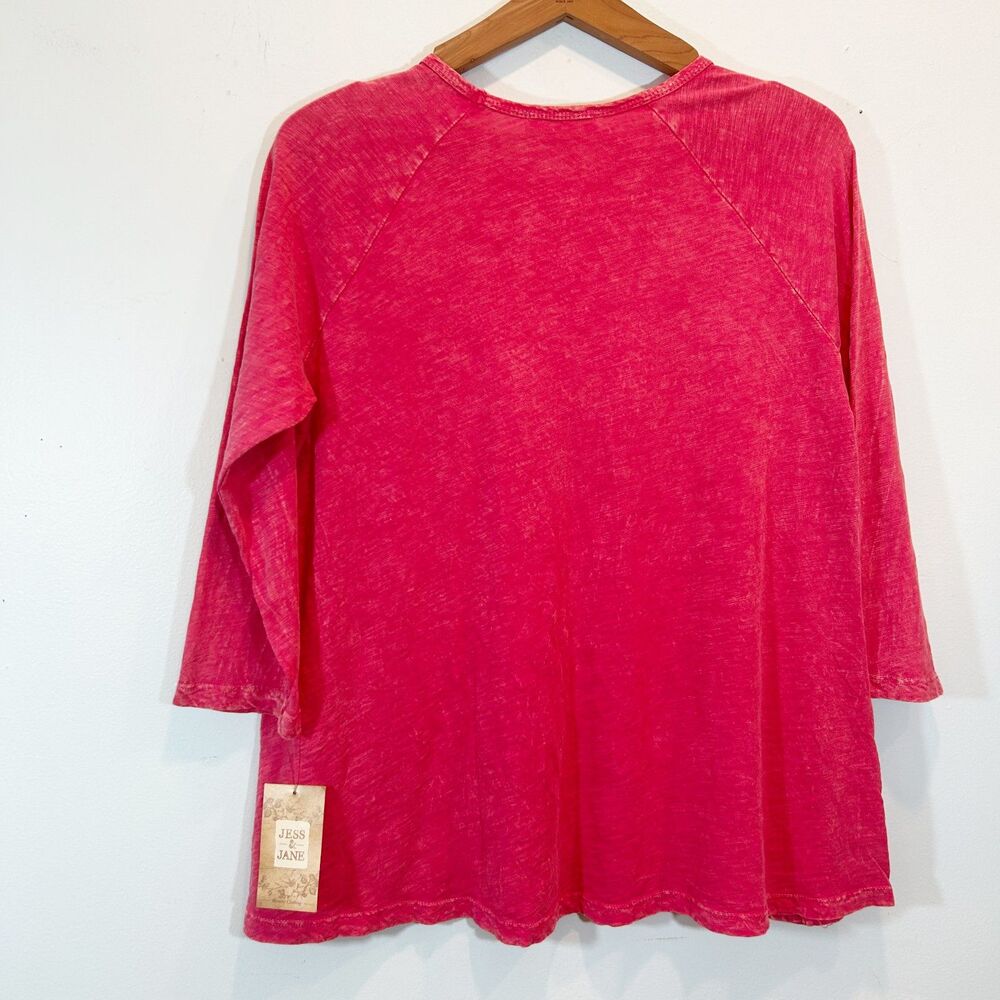 Jess & Jane Happy Days Raspberry Daisy Flower 100% Cotton NWT Top Size Small - Picture 10 of 11